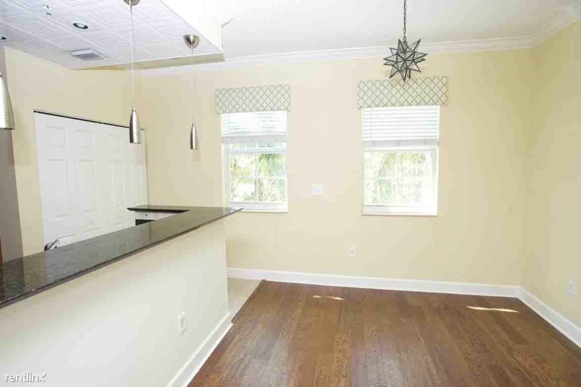 326 Moorings Dr - Photo 2 of 21