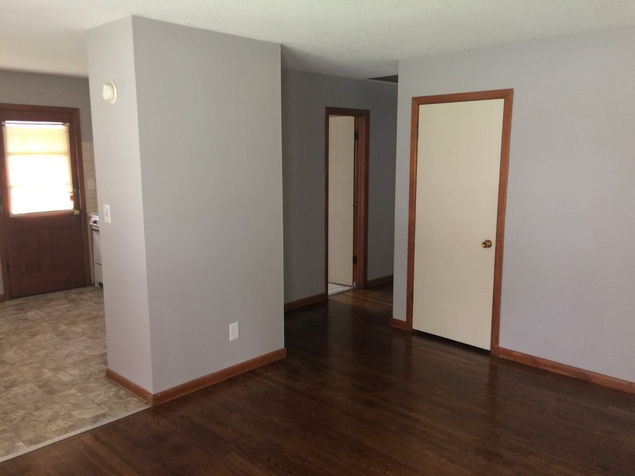 1425 W Waldo Ave - Photo 2 of 14