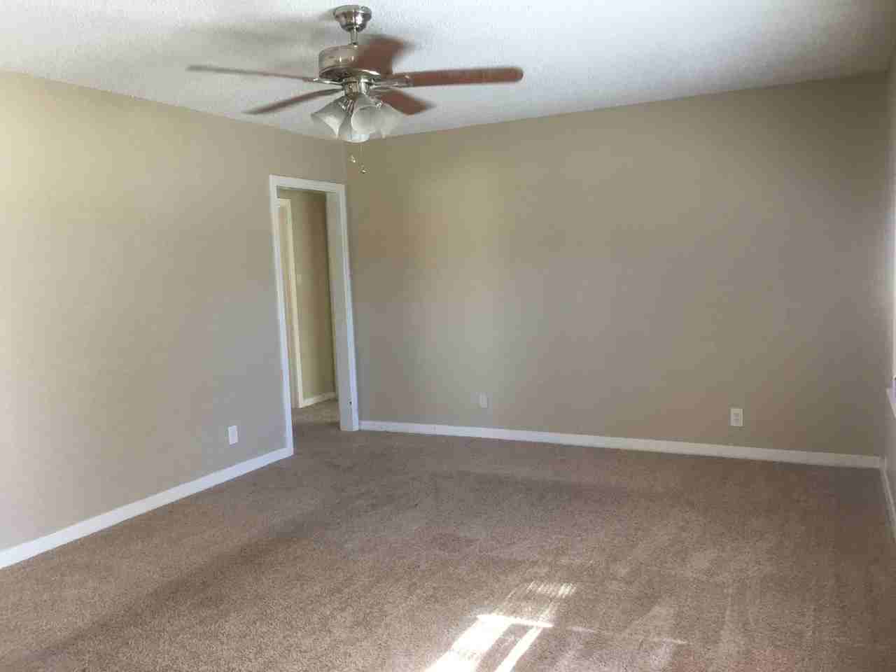 214 17th St N - Photo 2 of 8