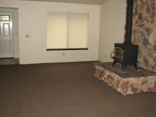 4830 Aspen Ct - Photo 3 of 11