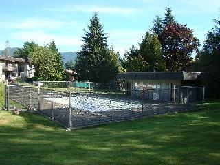 1259 Emery Pl #6 - Photo 3 of 6