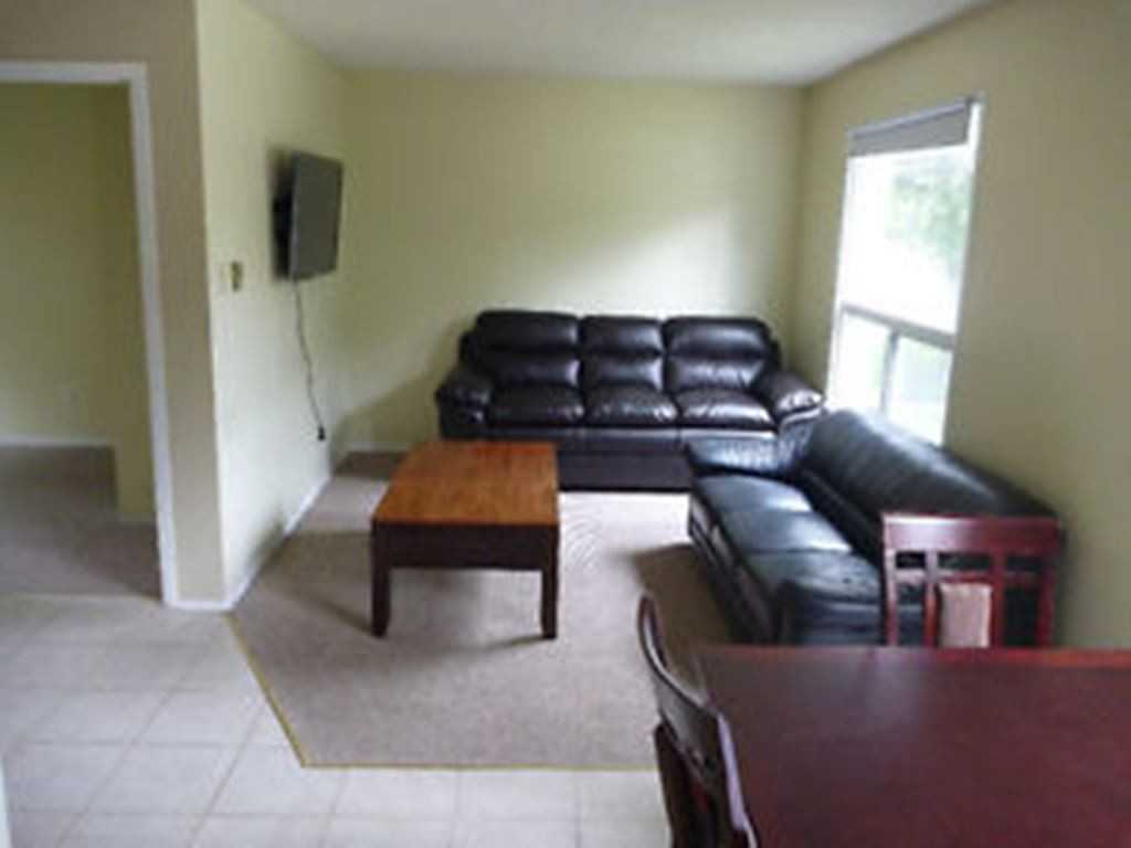 367 Holly St - Photo 3 of 5