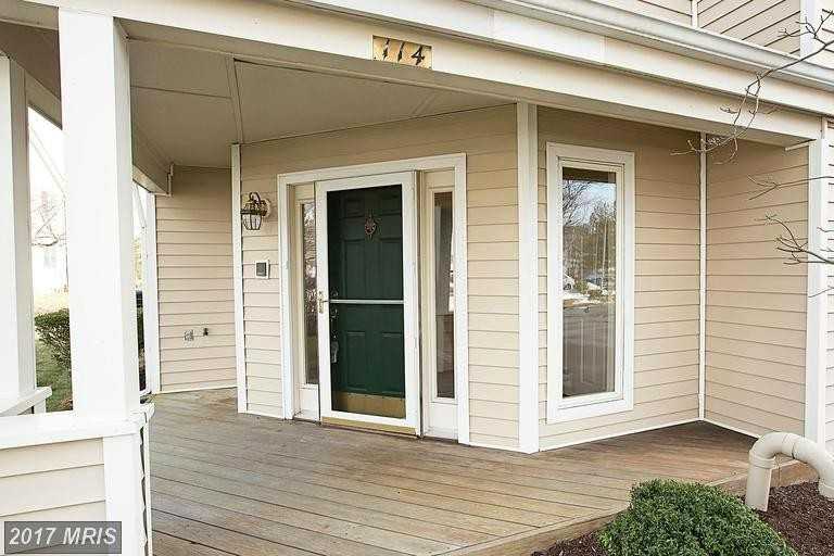 114 Harbour Sound Dr - Photo 2 of 17