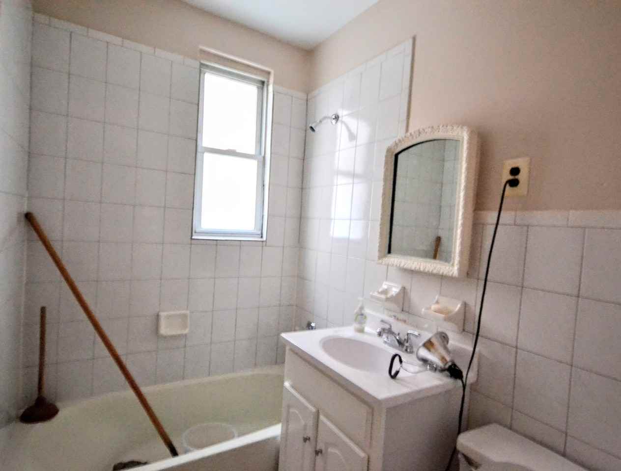 31-15 35th St #1F - Photo 3 of 3