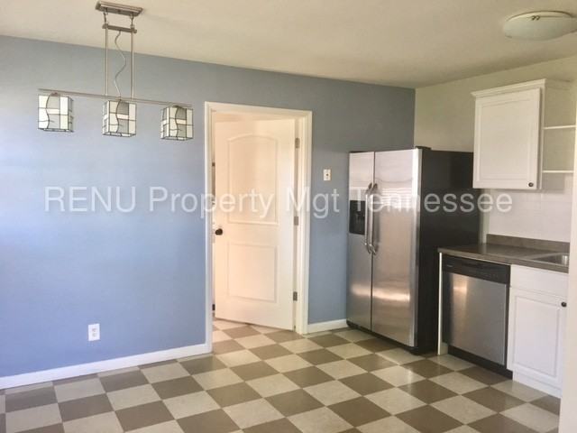 116 Marshall Ct - Photo 3 of 14
