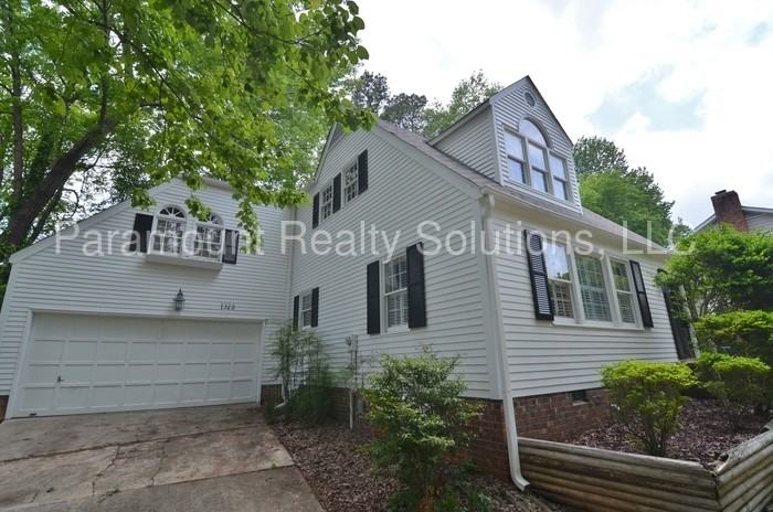 1328 Ravenhurst Dr - Photo 2 of 30