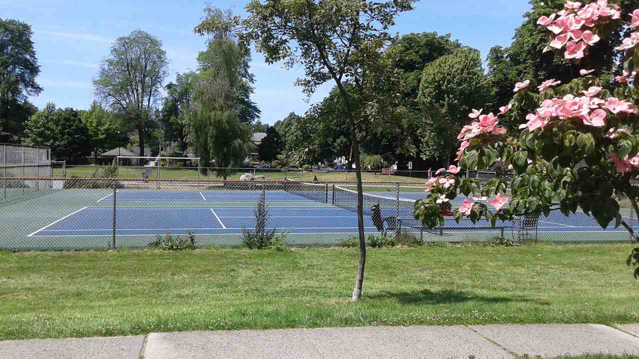 751 west 18th avenue - Photo 3 of 20