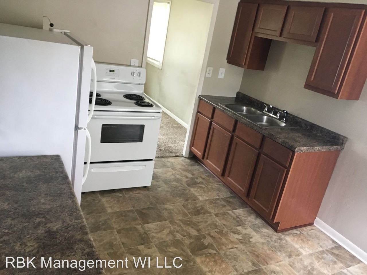 5445 N 74th St - Photo 3 of 11