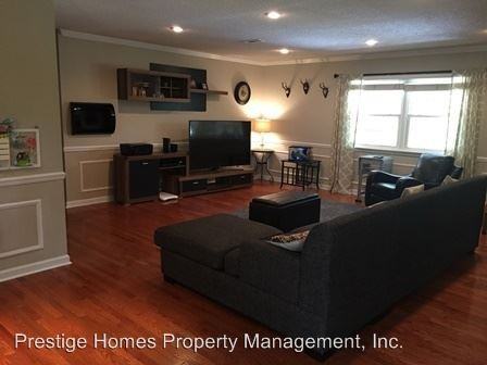 138 Holiday Ln - Photo 2 of 11