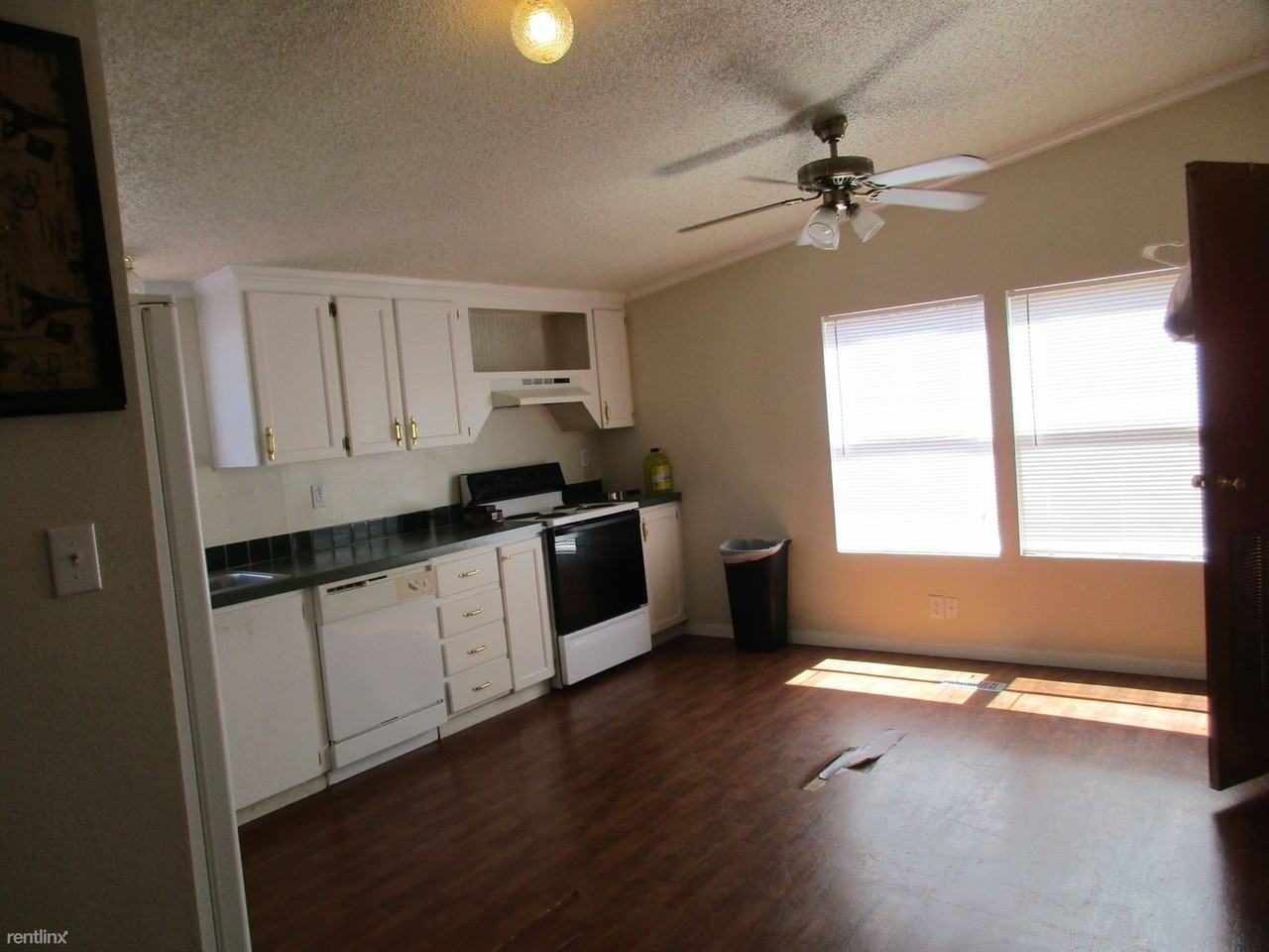 8292 US-190 - Photo 3 of 10