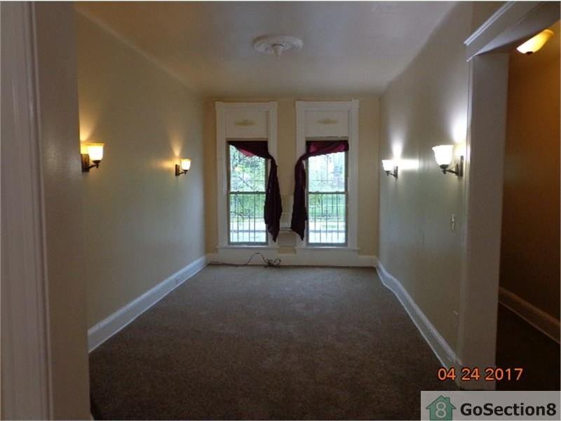 1336 Druid Hill Ave - Photo 3 of 13