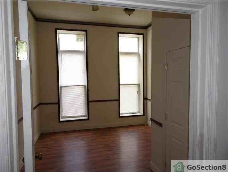 1841 W Lexington St #1 - Photo 3 of 9