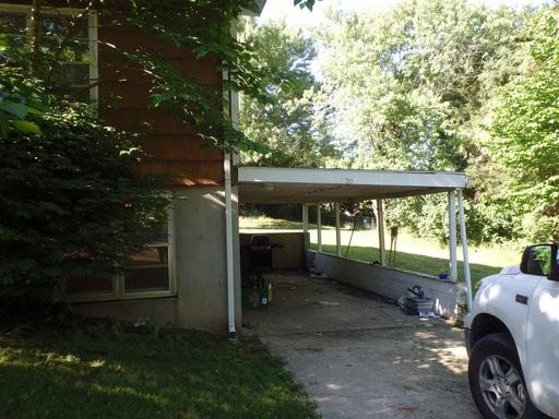 2302 Chapel Hill Rd - Photo 2 of 10