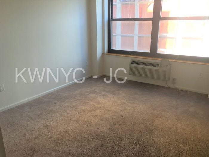 102 Columbus Ave #7 - Photo 2 of 5