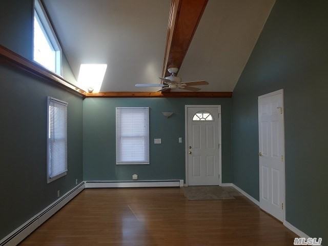 26 Long Beach Dr - Photo 3 of 10