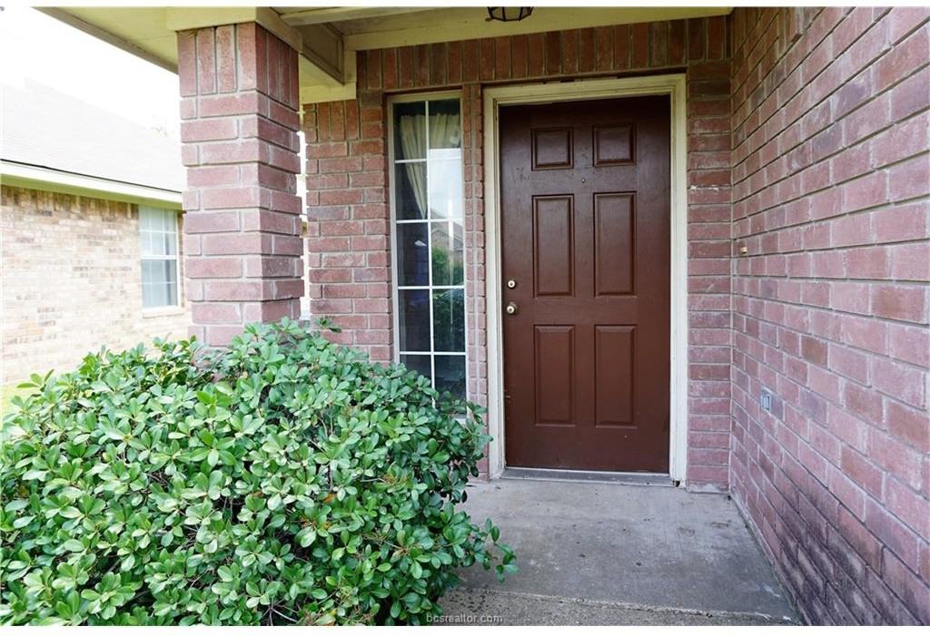 2407 Carnation Ct - Photo 2 of 10