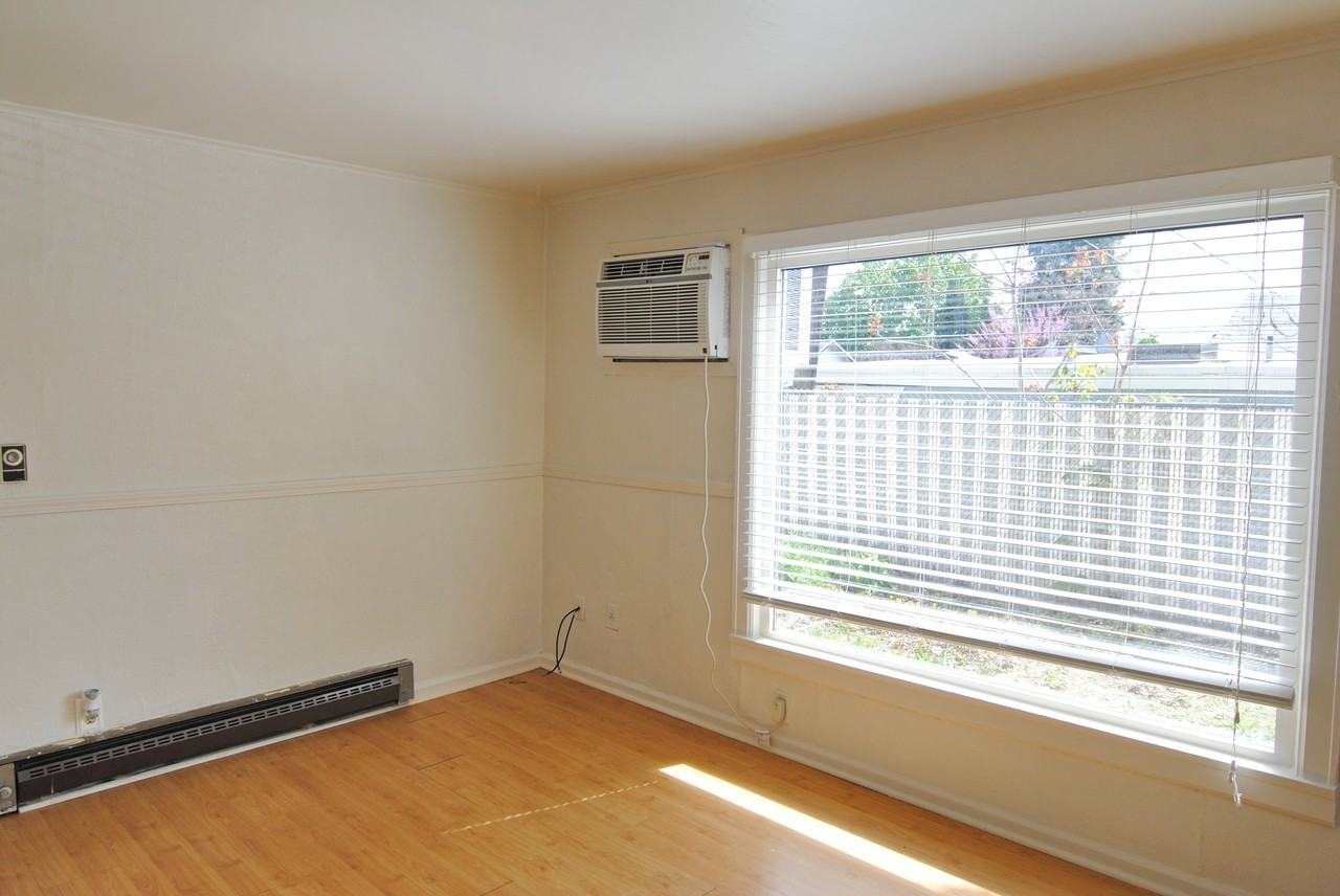 525 Ross Ave - Photo 2 of 45