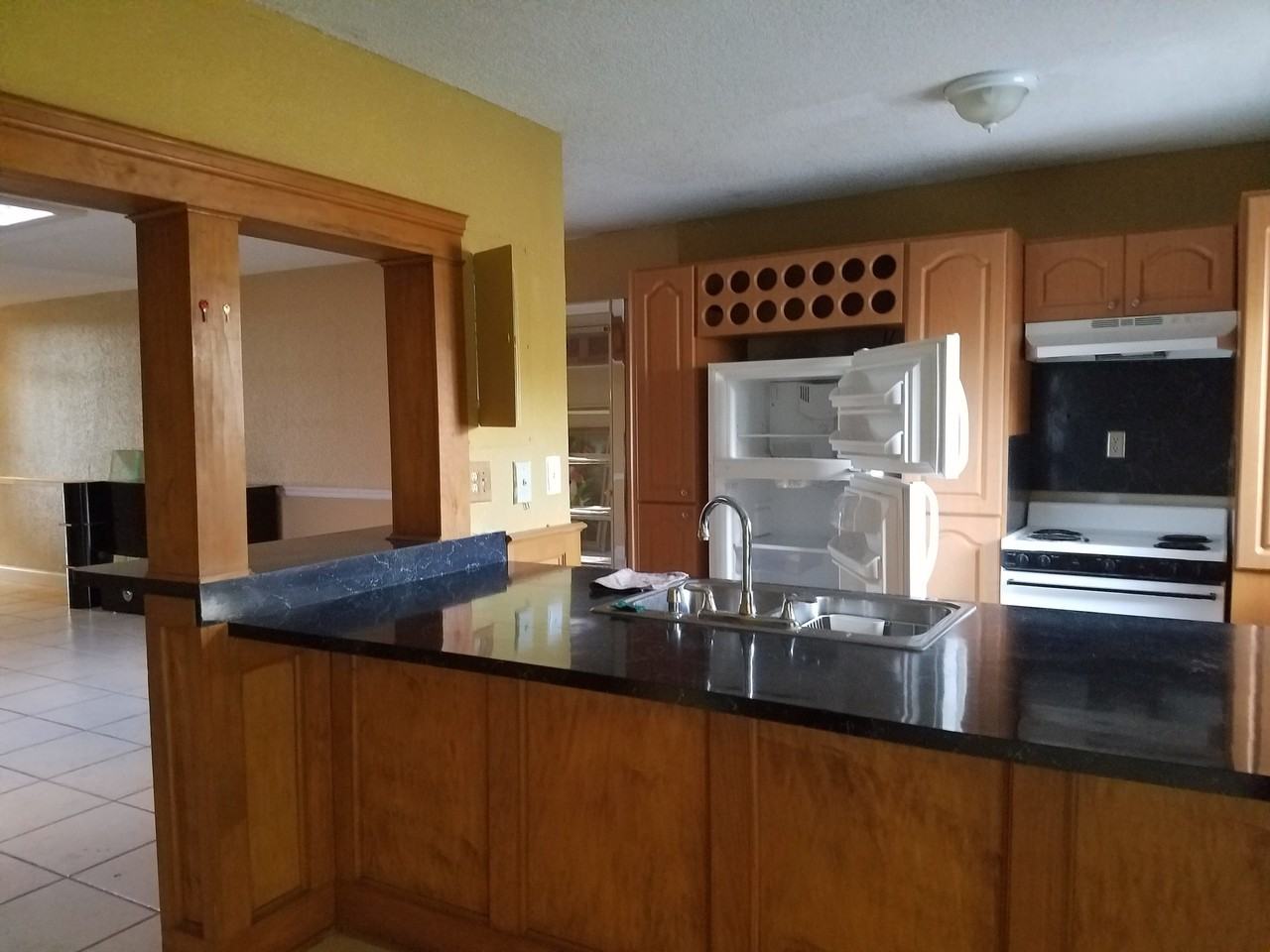 16118 Kilmarnock Dr - Photo 2 of 2