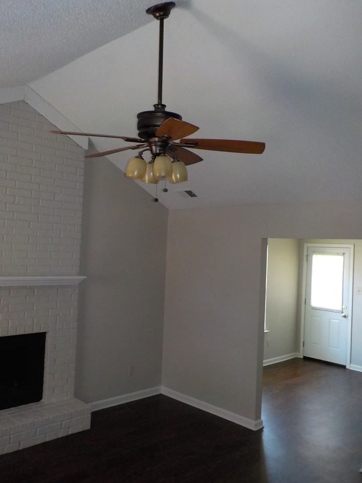 6613 Nutall Oak Cove - Photo 2 of 5