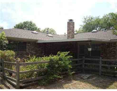 1212 N Ridgefield Cir - Photo 3 of 3