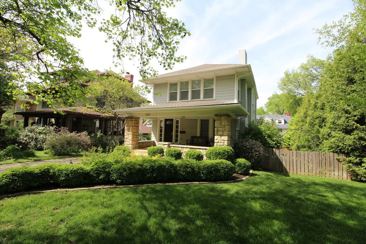 230 E 56th St - Photo 2 of 49