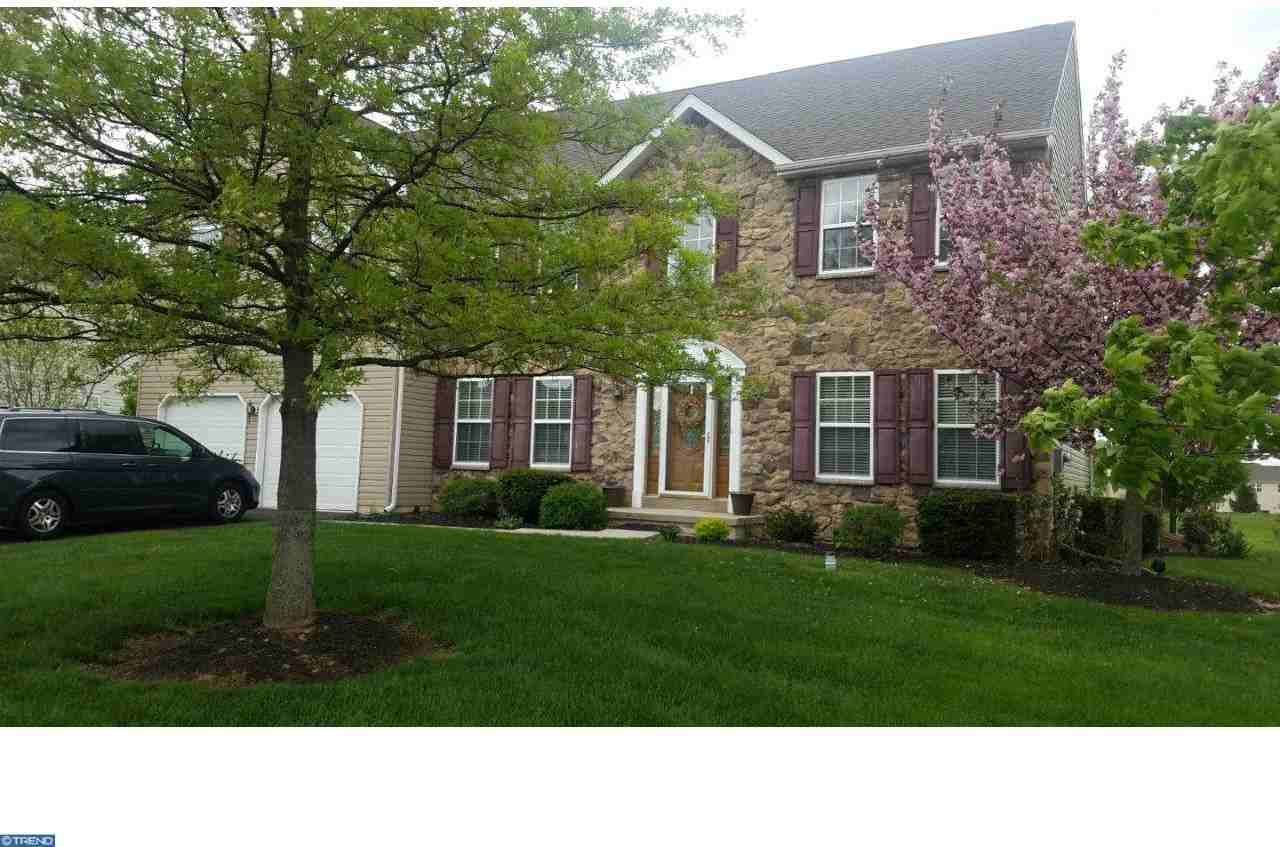 1074 Grayson Dr - Photo 2 of 8