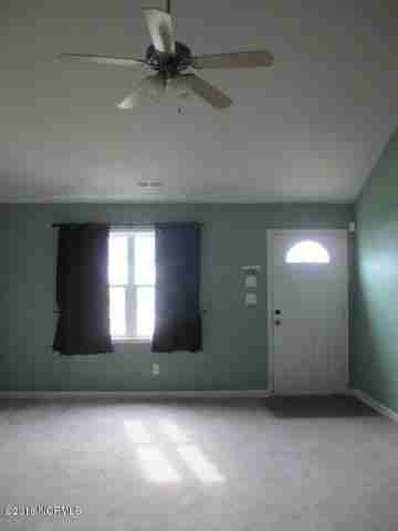 205 Jessie Circle - Photo 3 of 12
