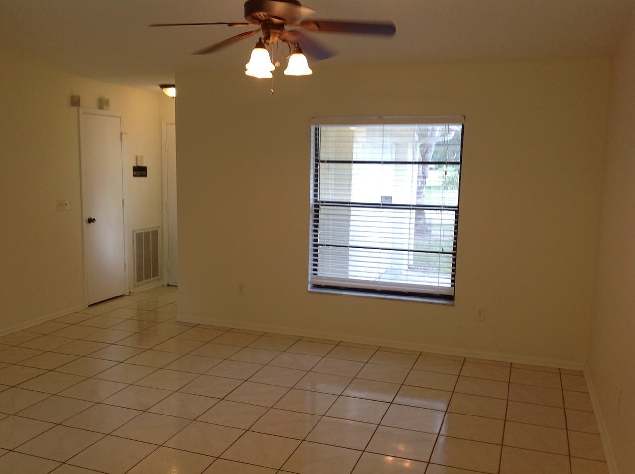 5304 Brushy Creek Dr - Photo 3 of 7