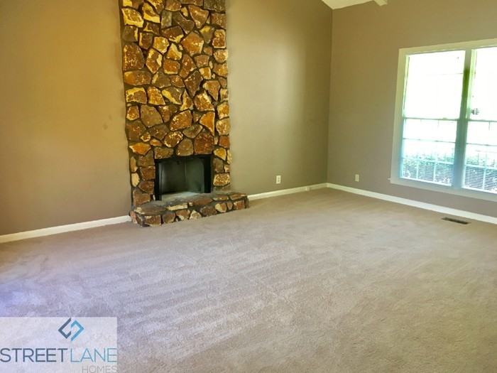 632 Cedarmont Dr - Photo 3 of 18