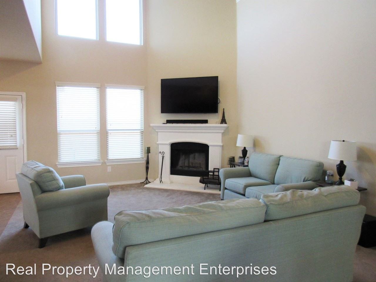 4301 Johnson Farms Dr - Photo 3 of 24