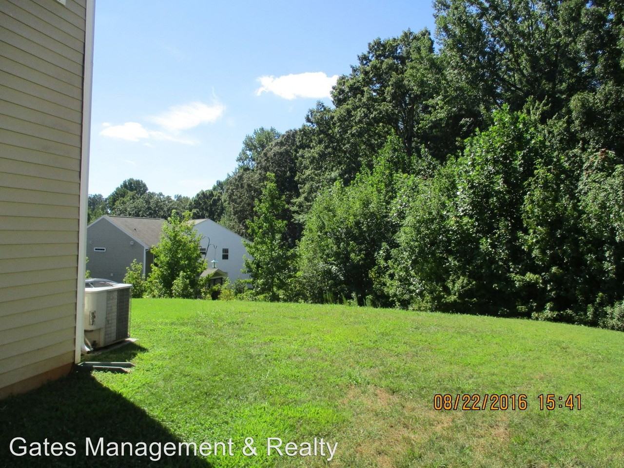 823 Blue Lake Dr - Photo 2 of 16