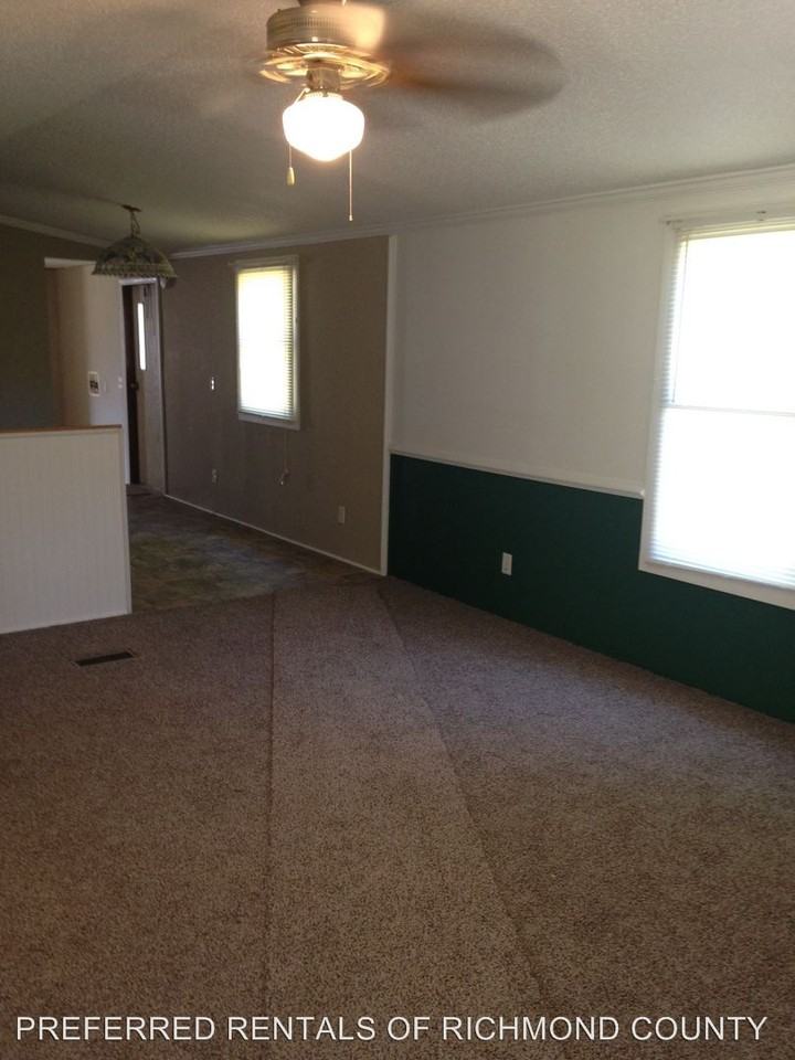 379 Midway Rd - Photo 2 of 8