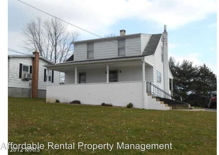 226 Myers St - Photo 2 of 8