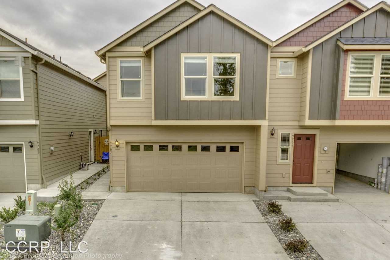 9802 NE 76th St - Photo 2 of 27