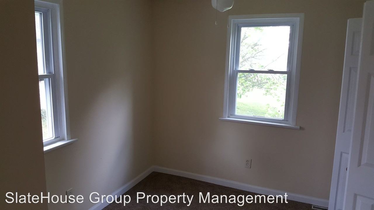 438 Frogtown Rd - Photo 3 of 10