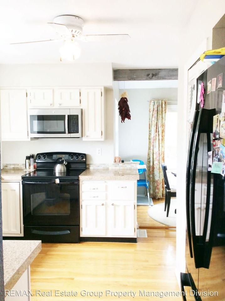 6520 Red Feather Dr - Photo 3 of 22