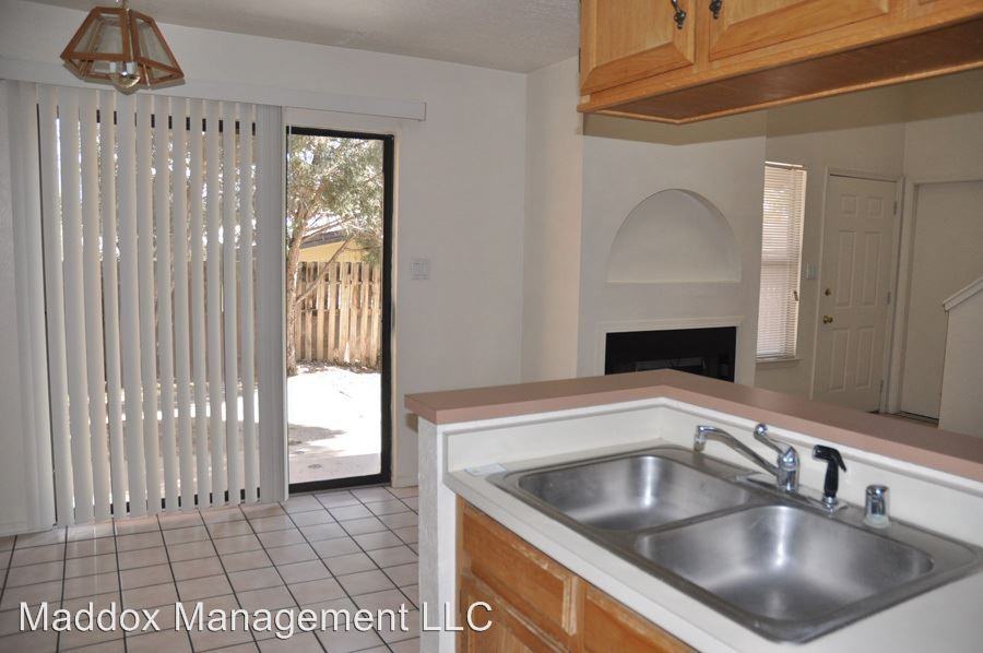 3021 Cutler Ave NE - Photo 3 of 17