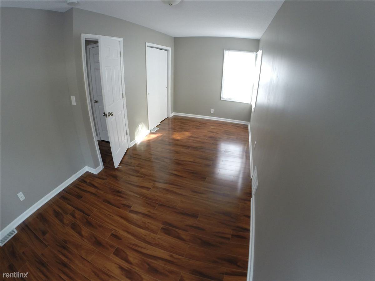 720 15th St - Photo 3 of 10