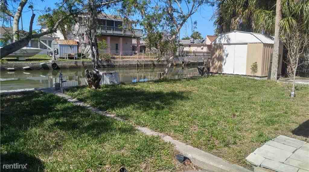 13931 Old Dixie Hwy - Photo 2 of 11