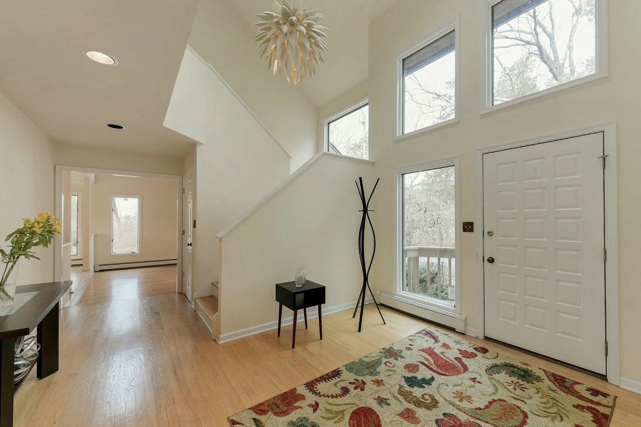 1090 Franklin Lake Rd - Photo 3 of 23