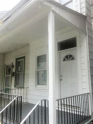 415 N Church St - Photo 2 of 16