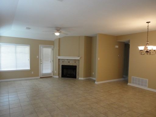 2336 Wright Cir - Photo 3 of 14