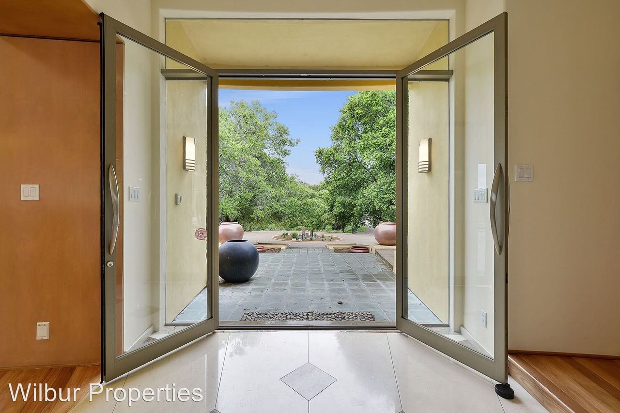 14492 Pike Rd - Photo 3 of 6