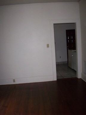 106 NW 24th St - Photo 3 of 9