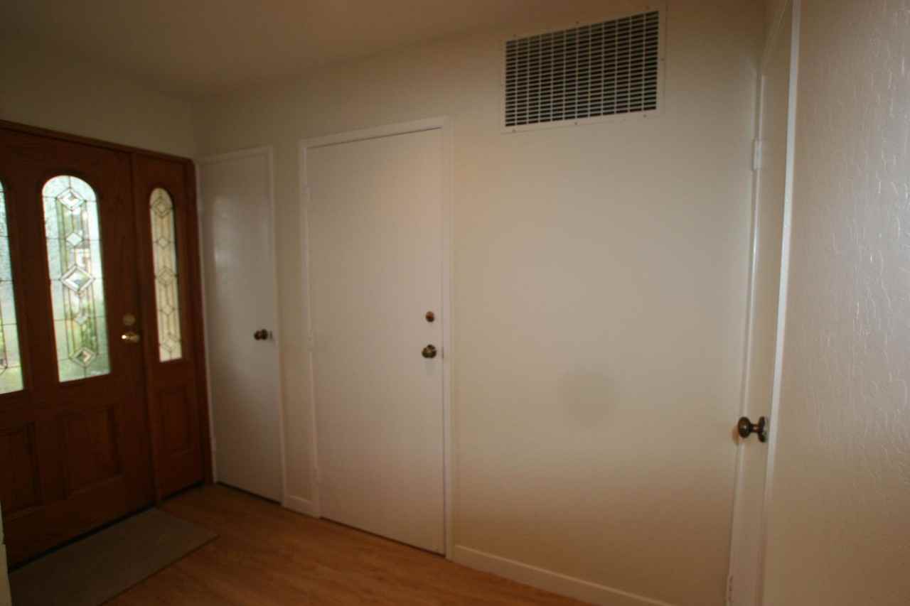 1328 Shoal Dr - Photo 2 of 19