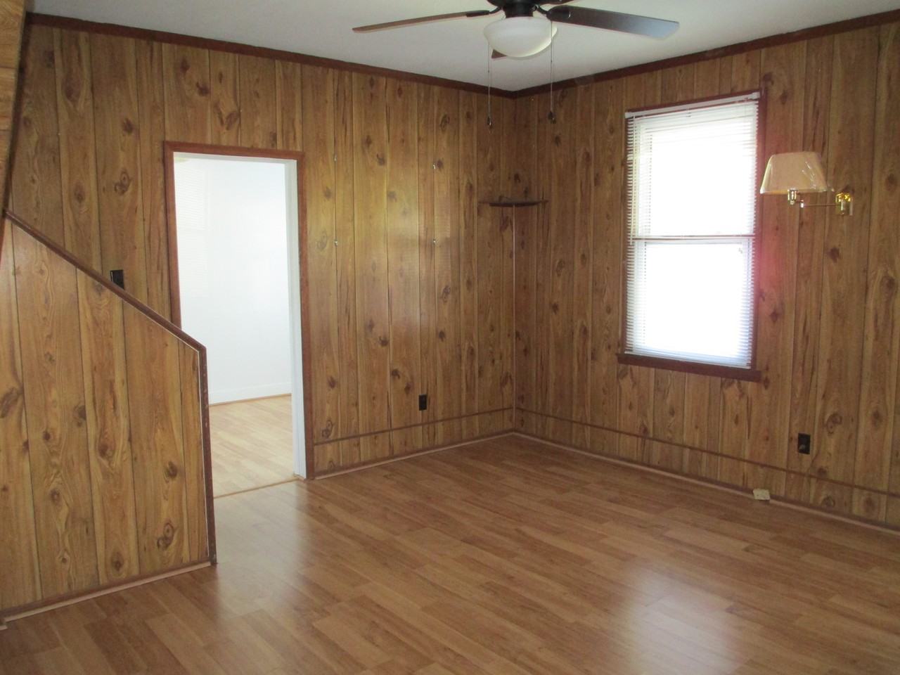 604 Washington St - Photo 3 of 12