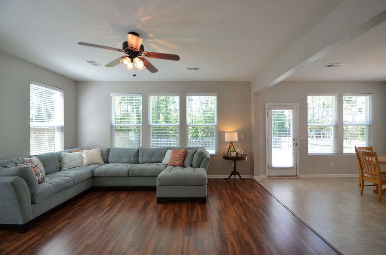 1674 Eider Down Dr - Photo 2 of 9