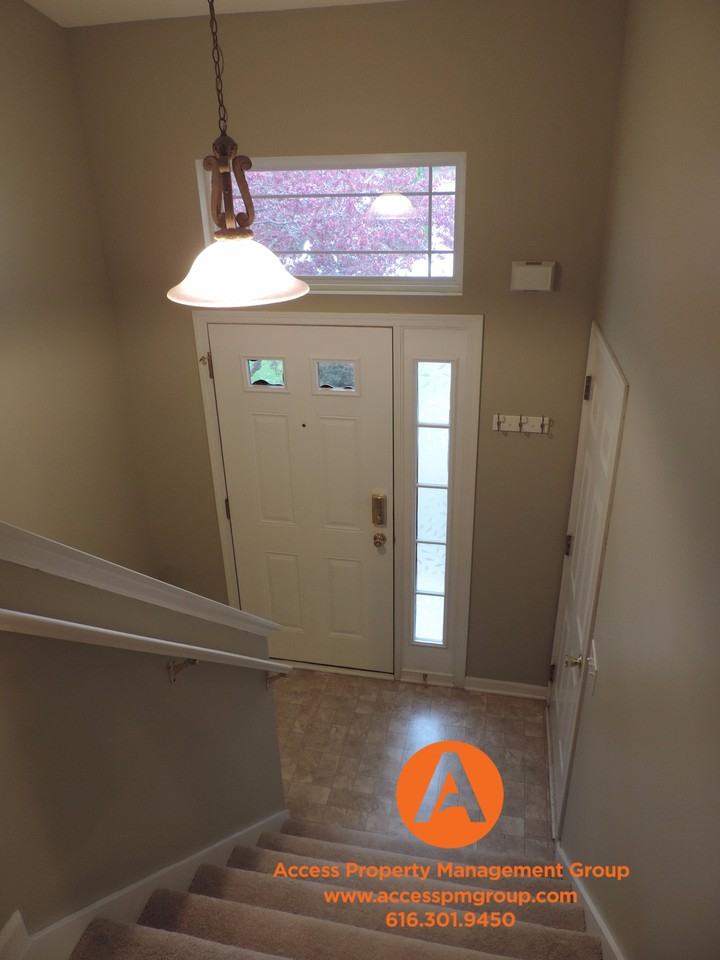 7529 Crooked Creek Dr SW - Photo 3 of 20