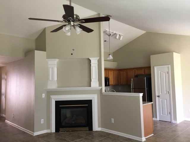 11613 Clear Day Ct - Photo 3 of 12