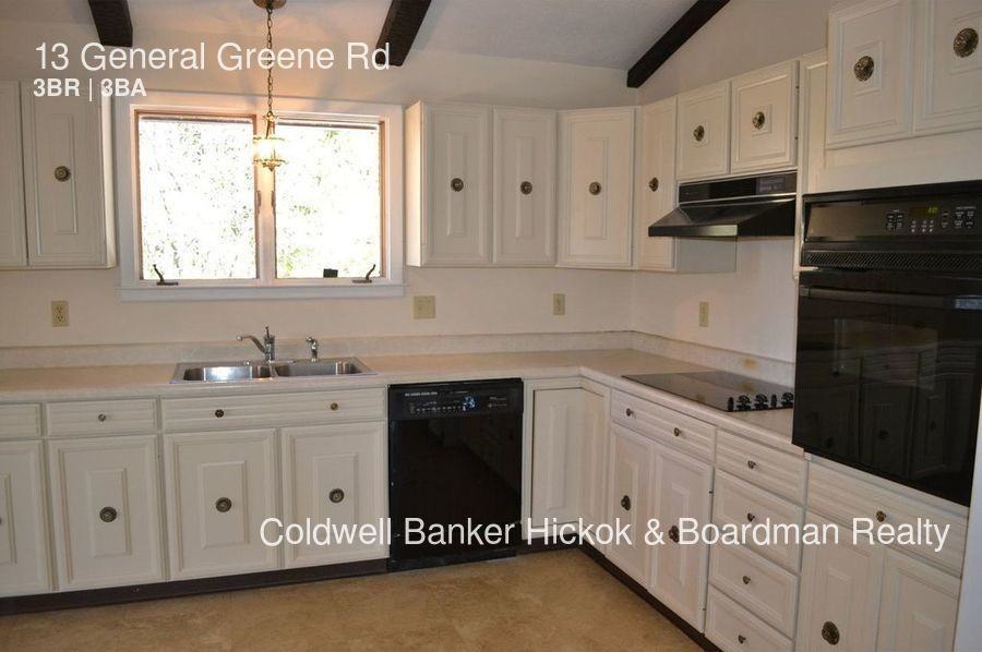 13 General Greene Rd - Photo 3 of 28